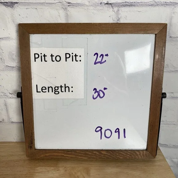 Tommy Bahama Shirt Men's Small 100% Silk Camp Shirt Pass Line Hawaiian Gambling - Picture 12 of 12